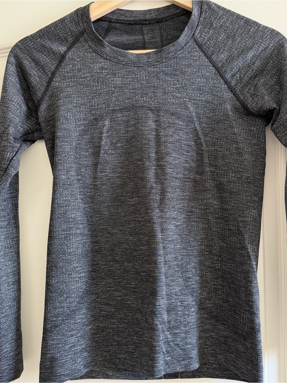 lululemon athletica Women's Long Sleeve Swiftly